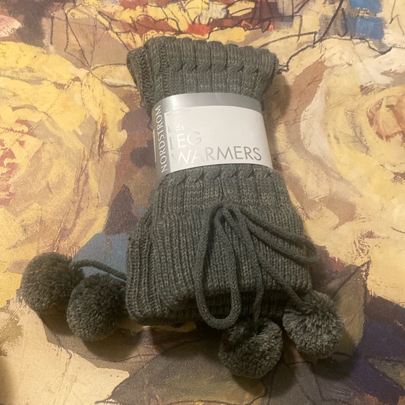 1 Pair of Kid’s Leg warmers